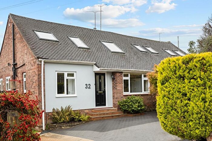 3 Bedroom Semi Detached House For Sale In Farlington Avenue, Haywards Heath, RH16