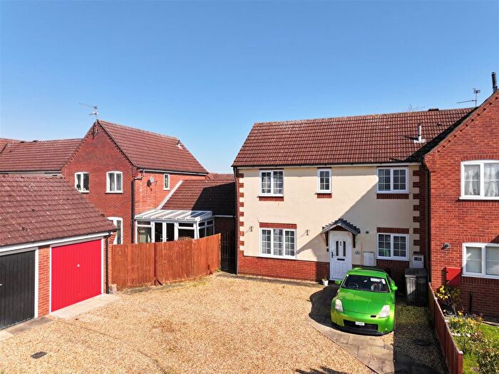 3 Bedroom Semi Detached House For Sale In The Wyke, Spalding, PE11