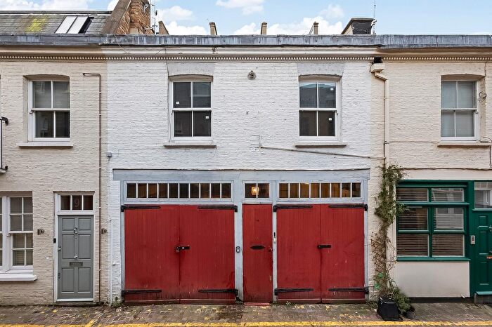 3 Bedroom Mews For Sale In Radley Mews, London, W8
