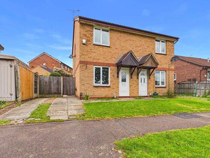 2 Bedroom Semi-Detached House For Sale In Danebridge Crescent, Oakwood, DE21
