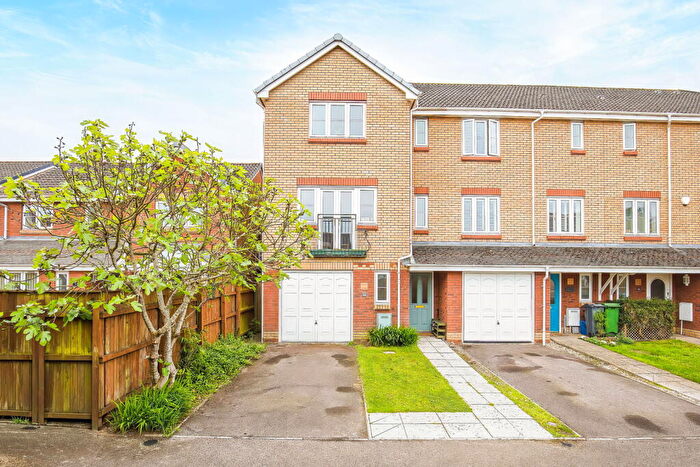 4 Bedroom End Of Terrace House For Sale In Wyncliffe Gardens, Pentwyn, Cardiff, CF23