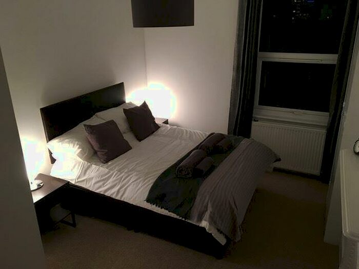 2 Bedroom Flat To Rent In Stoke Newington Road, London, N16