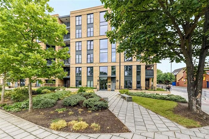 1 Bedroom Flat For Sale In Cowley Road, Oval, SW9