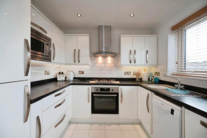 2 Bedroom Bungalow For Sale In Wheatlands Avenue, Hayling Island, Hampshire, PO11