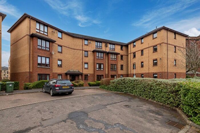 2 Bedroom Flat For Sale In Millstream Court, Paisley, Renfrewshire, PA1