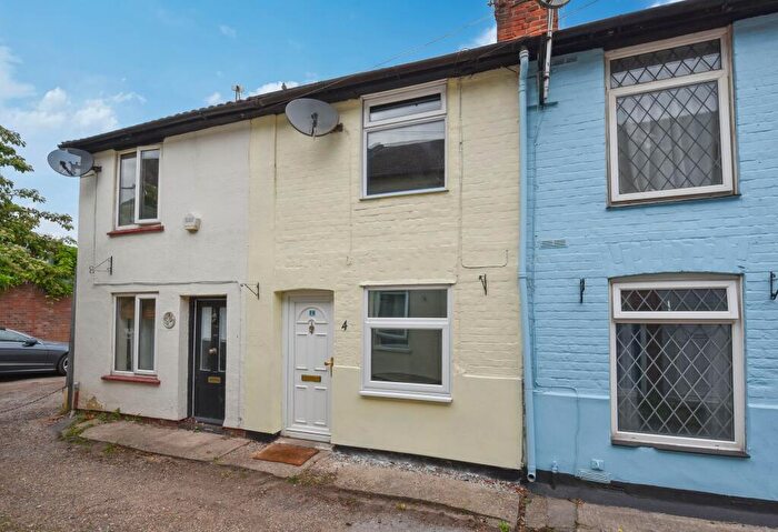2 Bedroom Terraced House For Sale In Victoria Place, Colchester, CO1