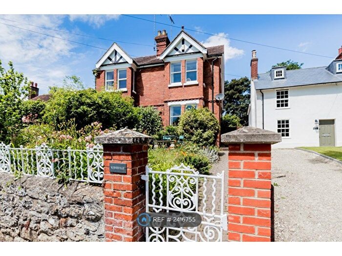 4 Bedroom Detached House To Rent In The Green, Bearsted, Maidstone, ME14