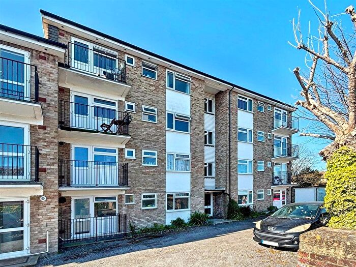 2 Bedroom Flat For Sale In Mill Road, Eastbourne, BN21