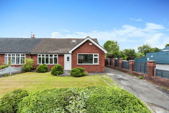 4 Bedroom Bungalow To Rent In Brindle Road, Bamber Bridge, Preston, Lancashire, PR5