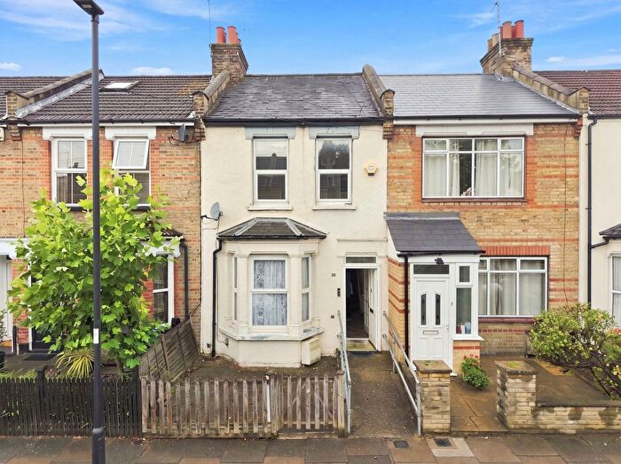 4 Bedroom Terraced House For Sale In Halstead Road, Enfield, EN1