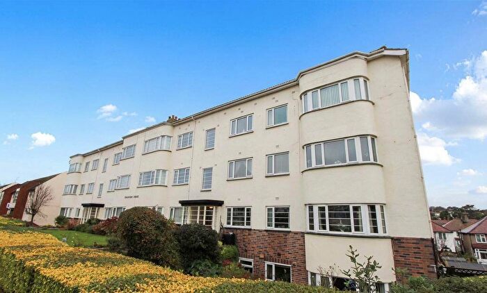 3 Bedroom Flat For Sale In Abbey Road, Rhos On Sea, LL28