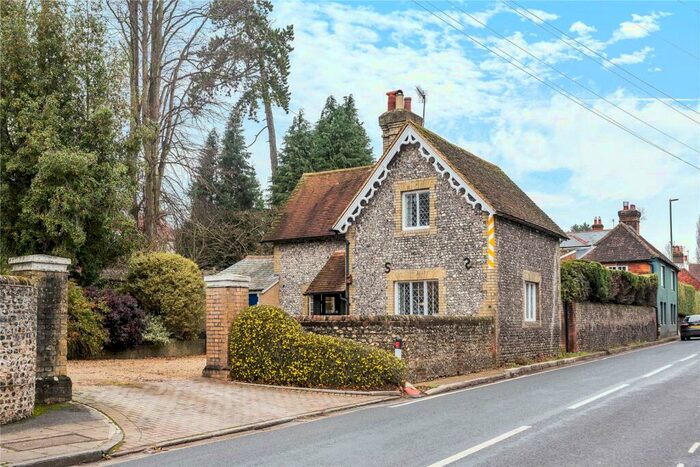 2 Bedroom Detached House To Rent In St. Cross Road, Winchester, Hampshire, SO23