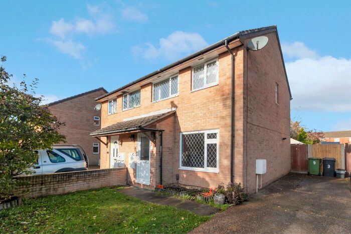 3 Bedroom Semi-Detached House To Rent In Chillerton, Netley Abbey, Southampton, SO31
