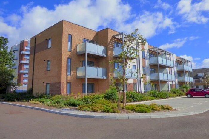 1 Bedroom Flat To Rent In Yeovilton House, Gosport, PO13