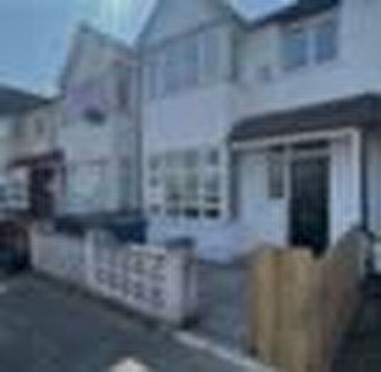 3 Bedroom Terraced House To Rent In Hamilton Road, London, NW11