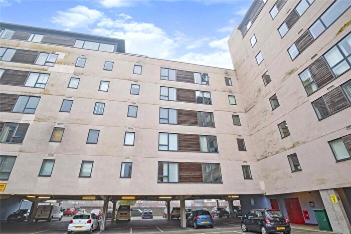 2 Bedroom Apartment For Sale In Capella House, Falcon Drive, Caerdydd, CF10