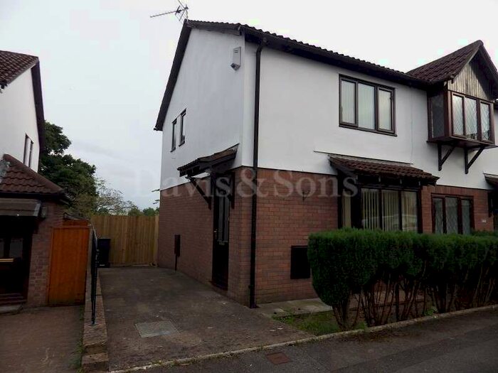 2 Bedroom Semi-Detached House To Rent In The Farthings, Pontprennau, Cardiff. CF23