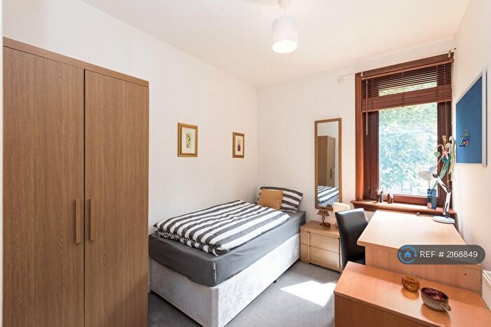 2 Bedroom Flat To Rent In School Drive, Aberdeen, AB24