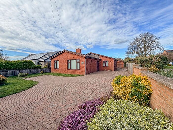 3 Bedroom Detached Bungalow To Rent In West End, Haddenham, CB6