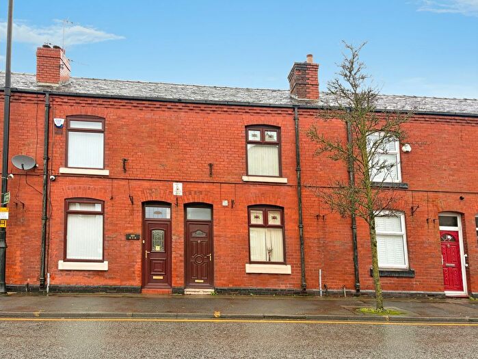 3 Bedroom Terraced House For Sale In Darlington Street East, Wigan, WN1