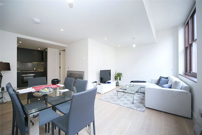1 Bedroom Flat To Rent In Hatton Wall, Clerkenwell, London, EC1N
