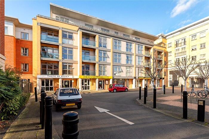 2 Bedroom Flat For Sale In The Belvedere, Homerton Street, Cambridge, CB2