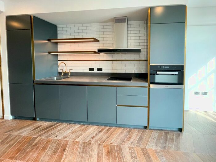 Studio To Rent In Circus Road East, London, SW11