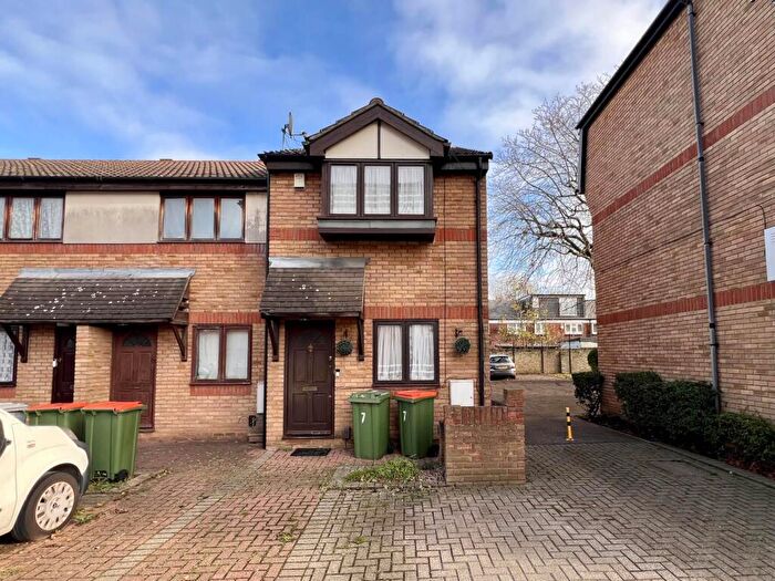 2 Bedroom End Of Terrace House For Sale In Magpie Close, Forest Gate, E7