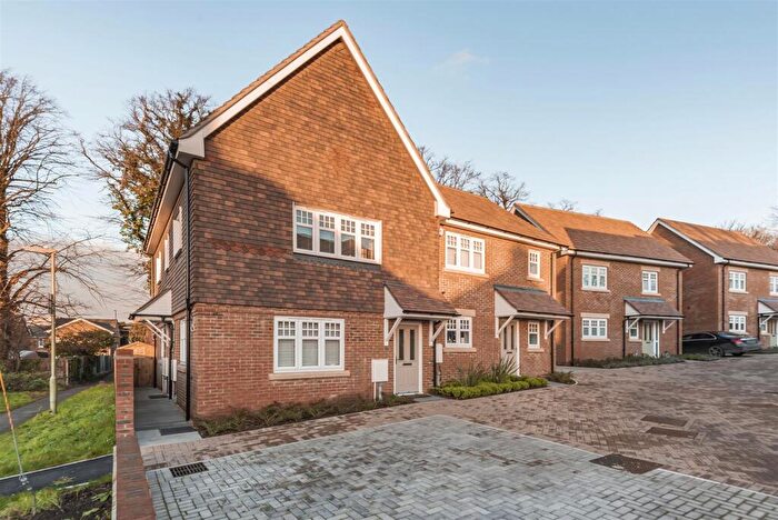 1 Bedroom Maisonette To Rent In Irwin Grove, Basingstoke, RG21