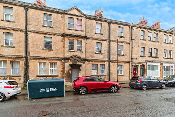 1 Bedroom Flat For Sale In Grove Street, Bath, BA2
