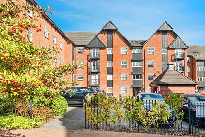2 Bedroom Flat For Sale In The Wharf, Leighton Buzzard, Bedfordshire, LU7