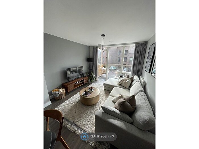 1 Bedroom Flat To Rent In Adenmore Road, London, SE6