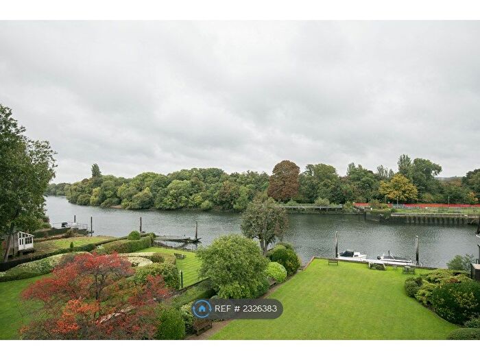 1 Bedroom Flat To Rent In Twickenham Road, Teddington, TW11