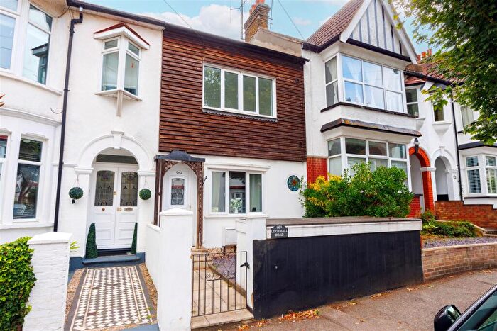 2 Bedroom Terraced House To Rent In Leigh Hall Road, Leigh On Sea, Essex, SS9