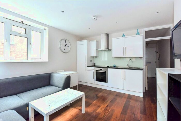1 Bedroom Flat To Rent In Rosebery Avenue, London, EC1R