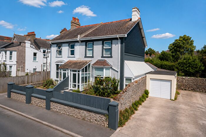 3 Bedroom Semi-Detached House For Sale In Empire Road, Torquay, TQ1