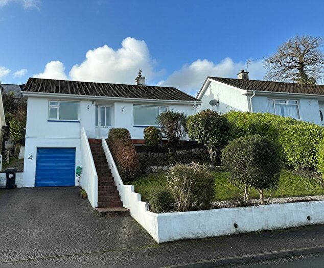 2 Bedroom Semi Detached Bungalow For Sale In Treveryn Parc, Budock Water, TR11