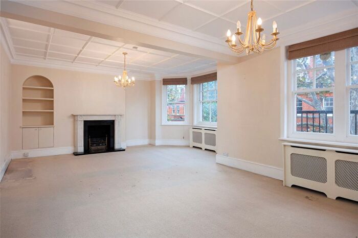 4 Bedroom Flat For Sale In Flood Street, London, SW3