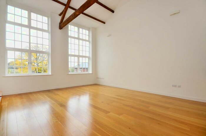 2 Bedroom Flat To Rent In Arcadian Place, Southfields, London, SW18