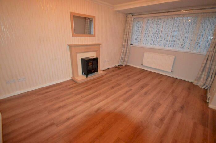 3 Bedroom House To Rent In Carver Walk, Manchester, M15