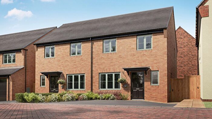 3 Bedroom Semi-detached House For Sale In Church Road, Molescroft, HU17