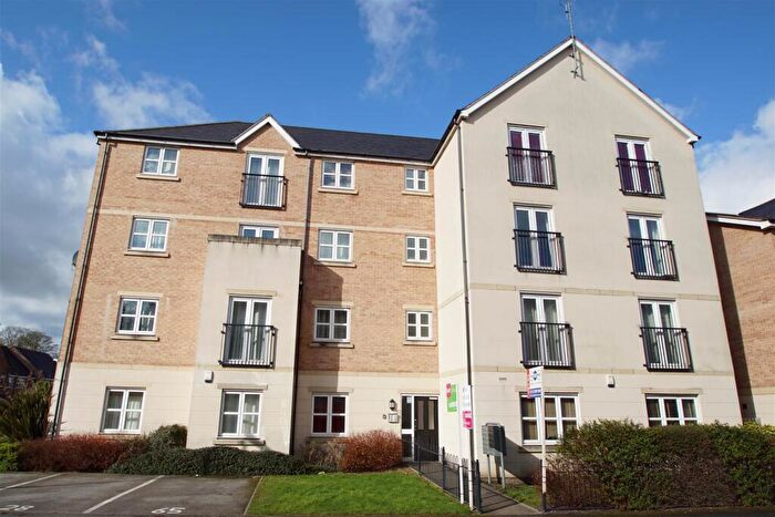 2 Bedroom Apartment To Rent In Montgomery Avenue, LS16