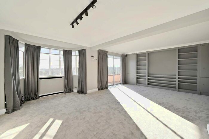4 Bedroom Apartment To Rent In St James Close, Prince Albert Road, St John's Wood, London, NW8