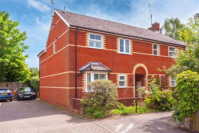 3 Bedroom End Of Terrace House For Sale In Park Road, Henley-on-Thames, Oxfordshire, RG9