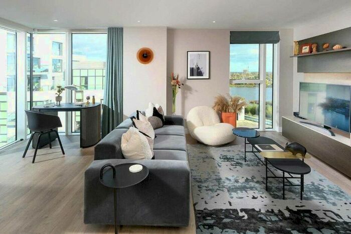 2 Bedroom Flat To Rent In Woodberry Downs, London, N4