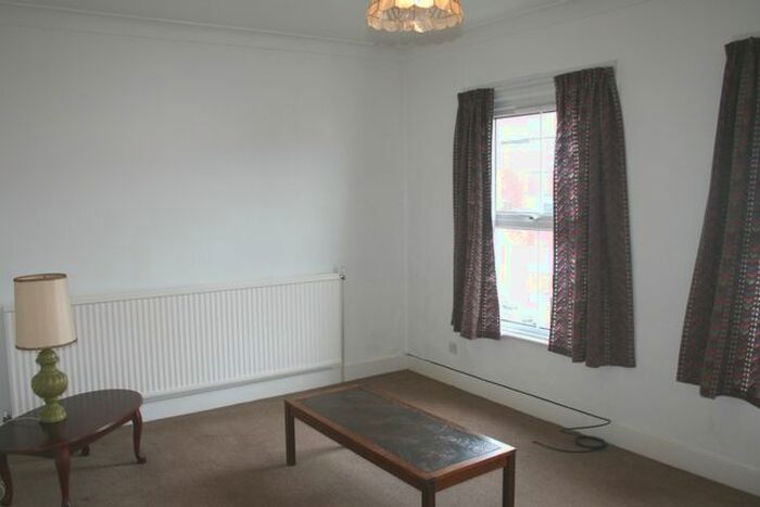 1 Bedroom Flat To Rent In St. Awdrys Road, Barking, London IG11