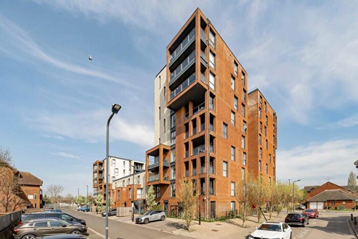 2 Bedroom Flat For Sale In Press Road, Willesden Green, NW10