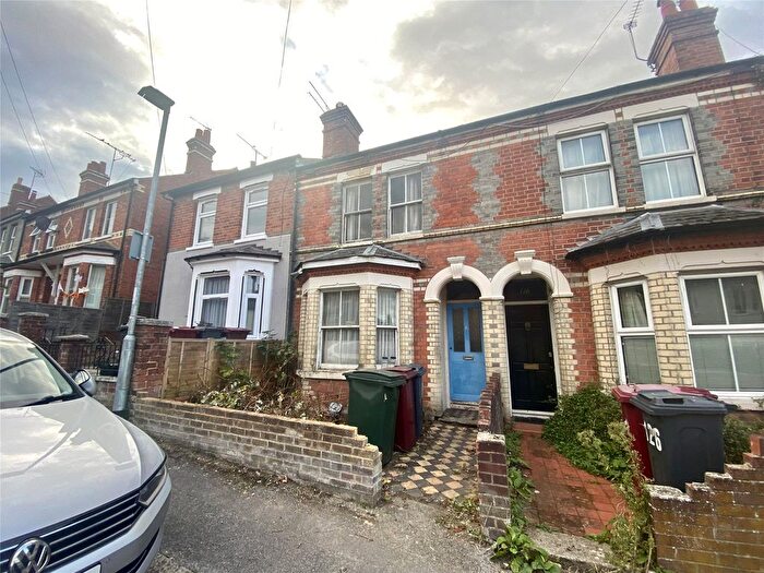 3 Bedroom Terraced House For Sale In Beecham Road, Reading, Berkshire, RG30