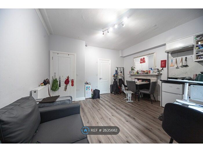 Studio To Rent In Lexham Gardens, London, W8