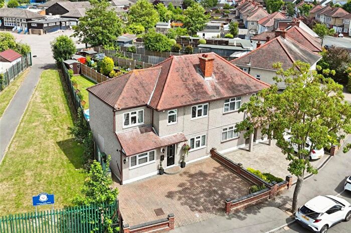 4 Bedroom Semi-Detached House For Sale In Lynwood Drive, Romford, RM5